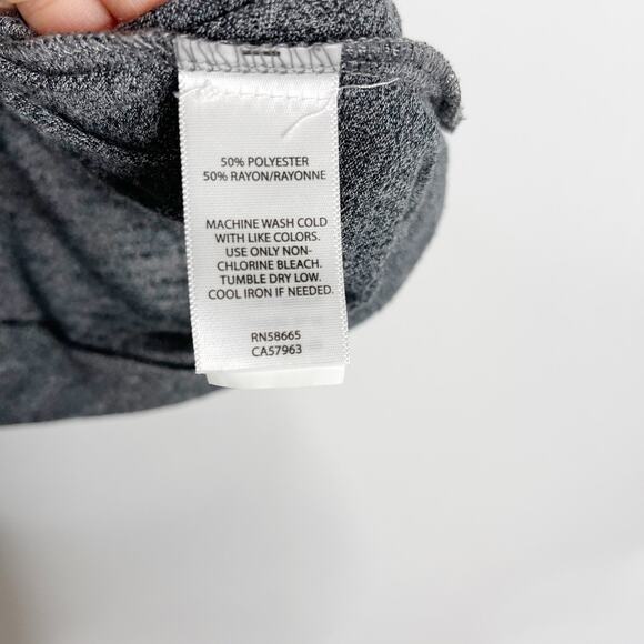 Athleta Medium M Heather Gray Faux Wrap V Neck Sleeveless Tank Top Pleat Back - Picture 7 of 8